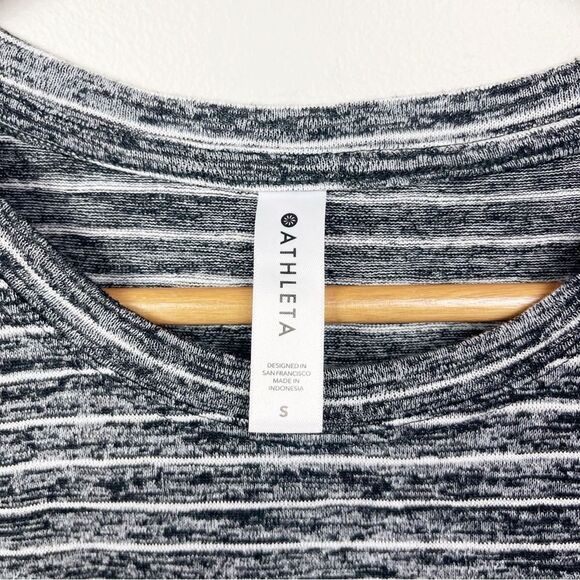 Athleta Breezy Tank Size Small - Picture 4 of 7